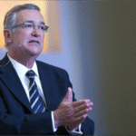 Ricardo Salinas Pliego convoca a crear un movimiento opositor en México