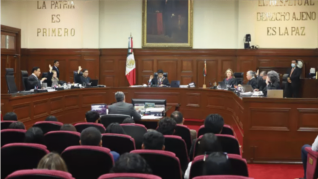 Suprema Corte respalda Ley Minera de AMLO y revoca amparo