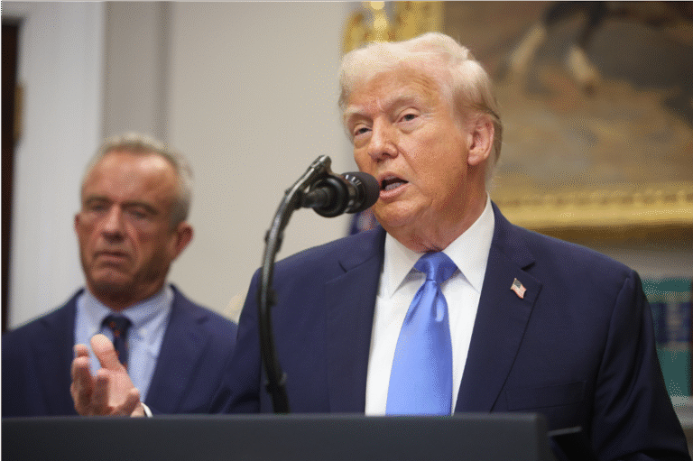 Trump vincula el paracetamol con el autismo, pese a que no hay evidencia científica