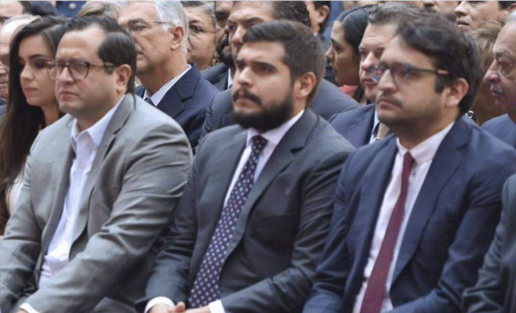 ¿Quién los protegió? Así surgieron los amparos a nombre de los hijos de AMLO