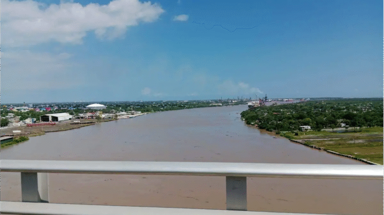 Río Pánuco sube de nivel, pero Gobierno descarta peligro de desbordamiento