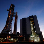 2-reuters-La-NASA-da-un-giro-radical-en-Artemis-scaled