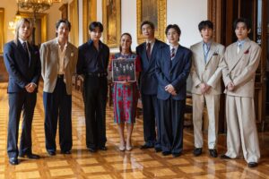 Sheinbaum recibe a BTS en Palacio Nacional y el grupo saluda desde el balcón dad