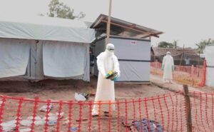 centro-de-tratamiento-del-ebola-en-bulape-provincia-de-kasai-republica-democratica-del-congo