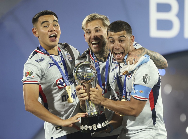1-2. El argentino Rotondi le da el título del Clausura a Cruz Azul, su décimo cetro