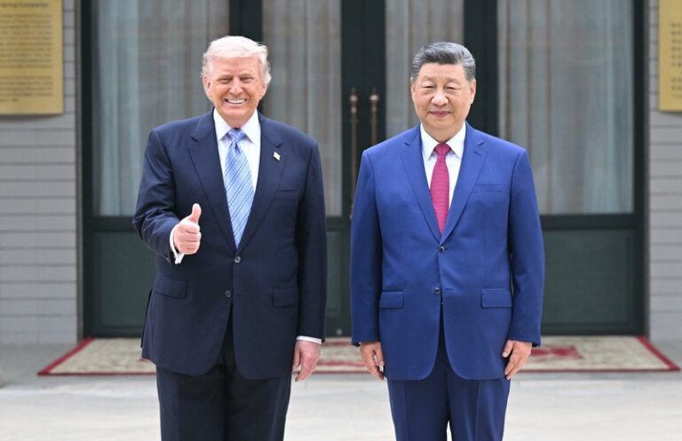 China y EEUU cierran el viaje de Trump con promesas de estabilidad y frentes aún abiertos